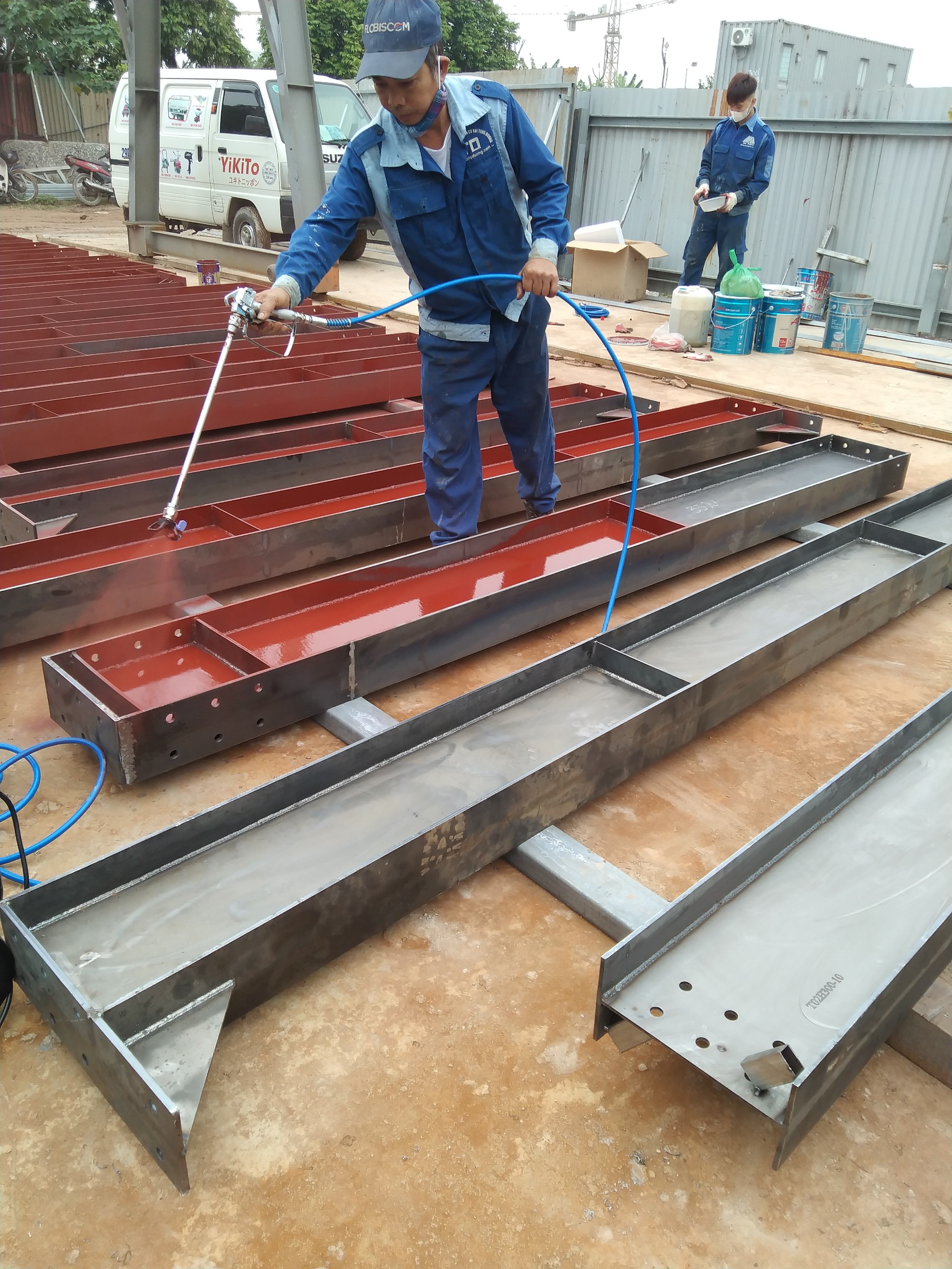 Máy phun sơn Yikito Japan chính hãng- HD999 phun sơn đa dạng, giá thành rẻ.